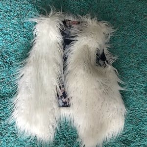 Xhilaration White Faux Fur Vest